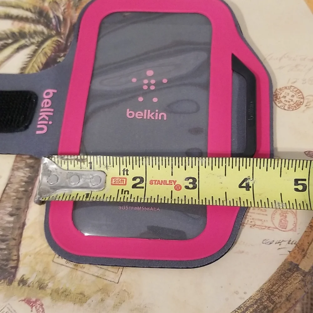 Belkin Slim Fit Armband